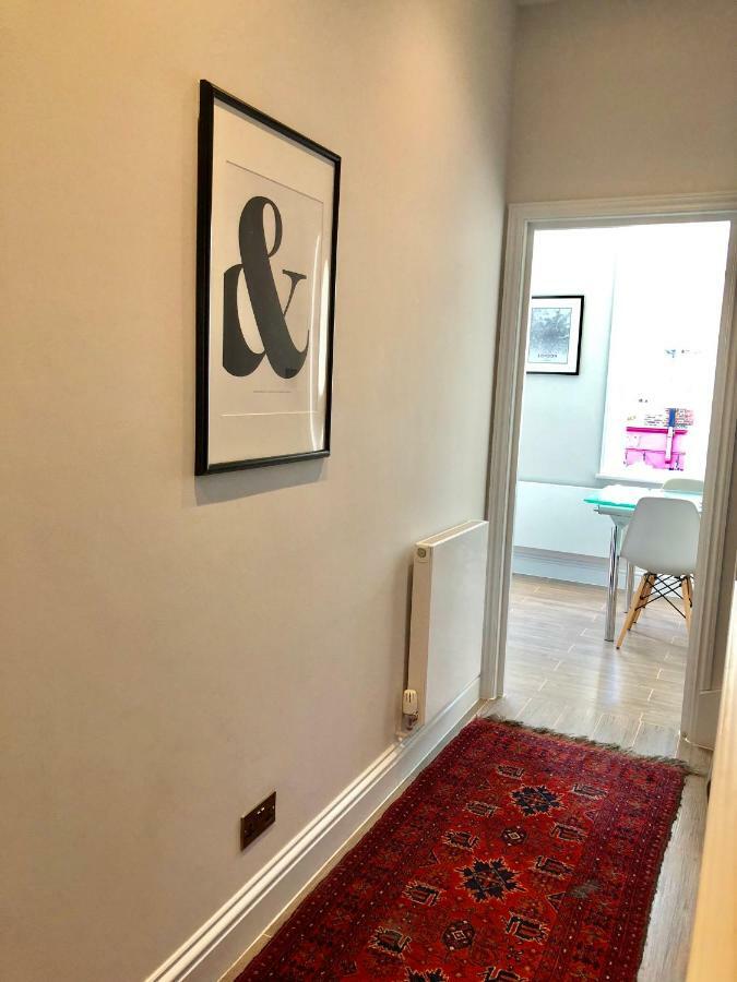 Stylish Maisonette And Studio In Victoria ลอนดอน ภายนอก รูปภาพ